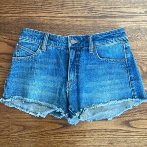 Volcom Stoney Stretch Denim Jean Shorts Medium Wash  Size 25 Short Frayed Cute